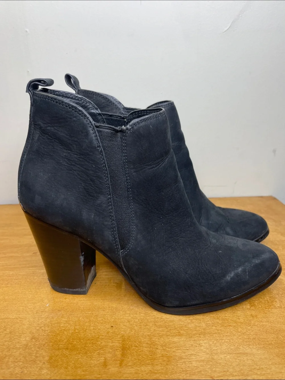 Michael Kors Black Nubuck Ankle Booties with Chunky Heel. Size 7.5